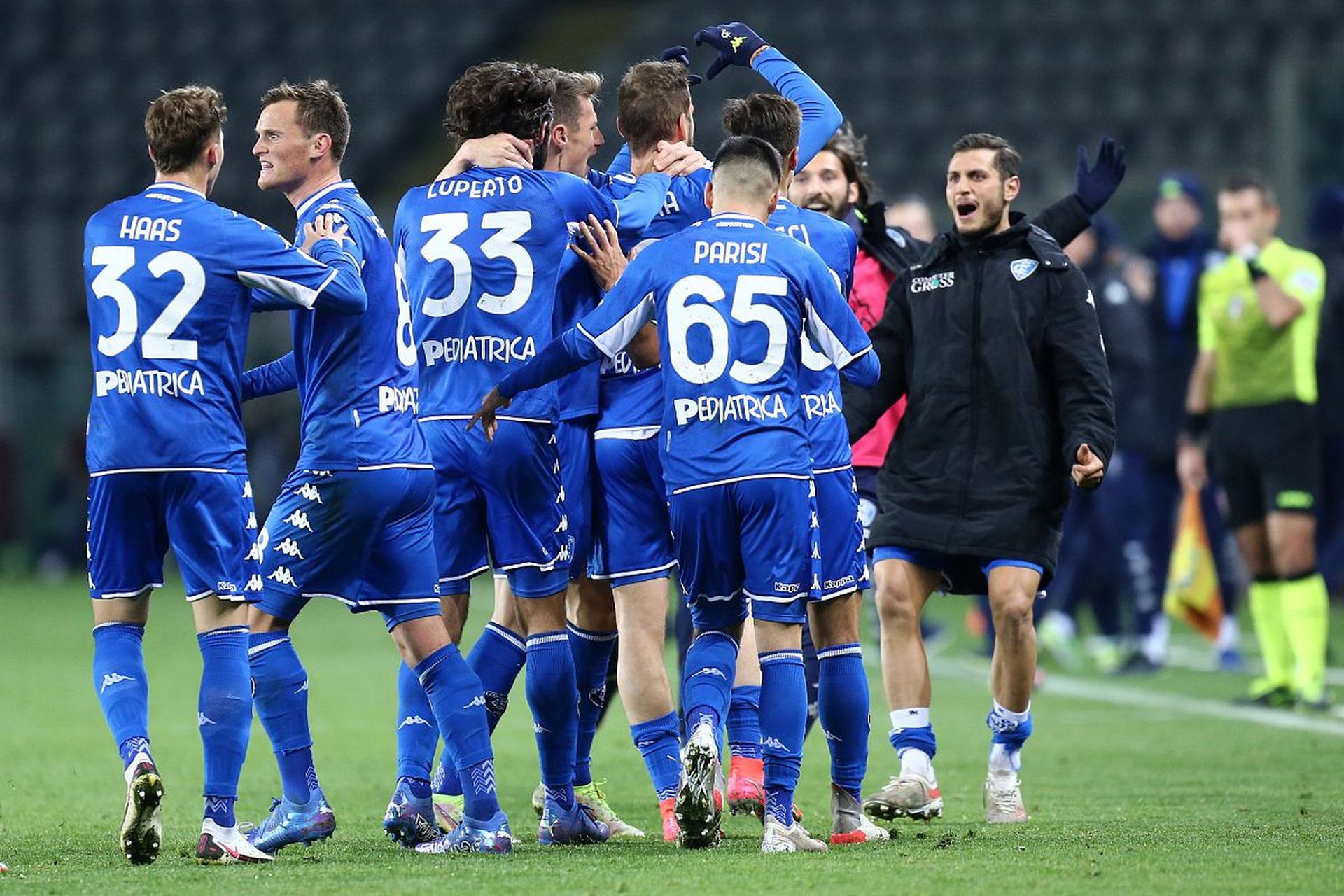 以确保球队 以确保球队